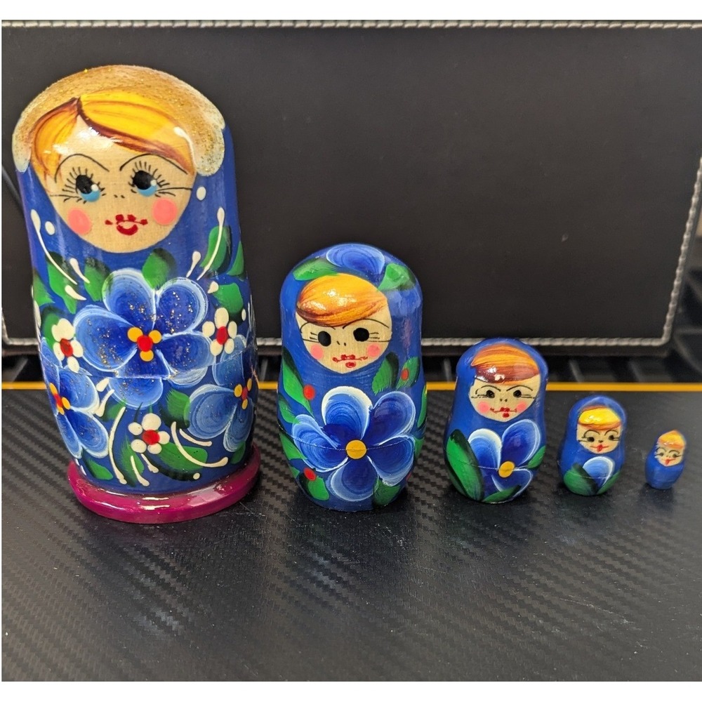 Vintage Nesting Dolls Blue Floral Hand Painted Wooden Matryoshka 5 Piece Set